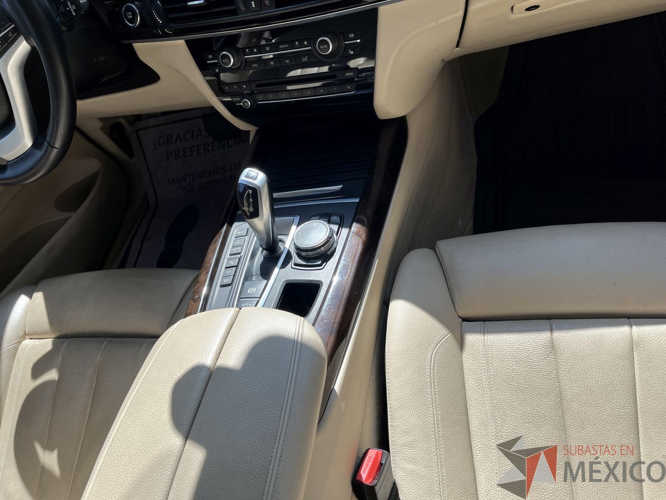 Lote 001 - Camioneta BMW X5 xDrive50iA Security Automático 2015 (Nivel de resistencia VR4) - Imagen 23