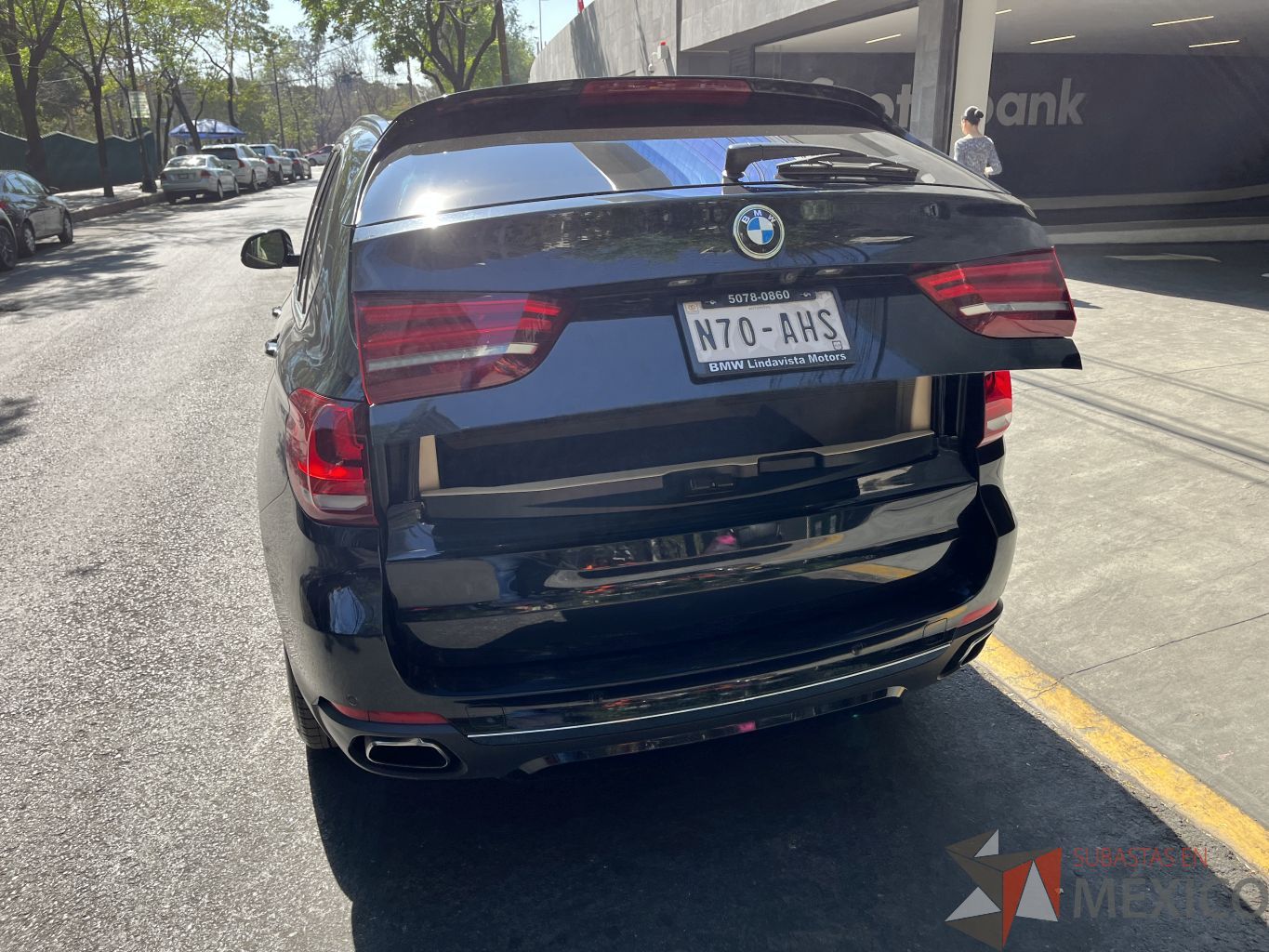 Lote 001 - Camioneta BMW X5 xDrive50iA Security Automático 2015 (Nivel de resistencia VR4) - Imagen 28