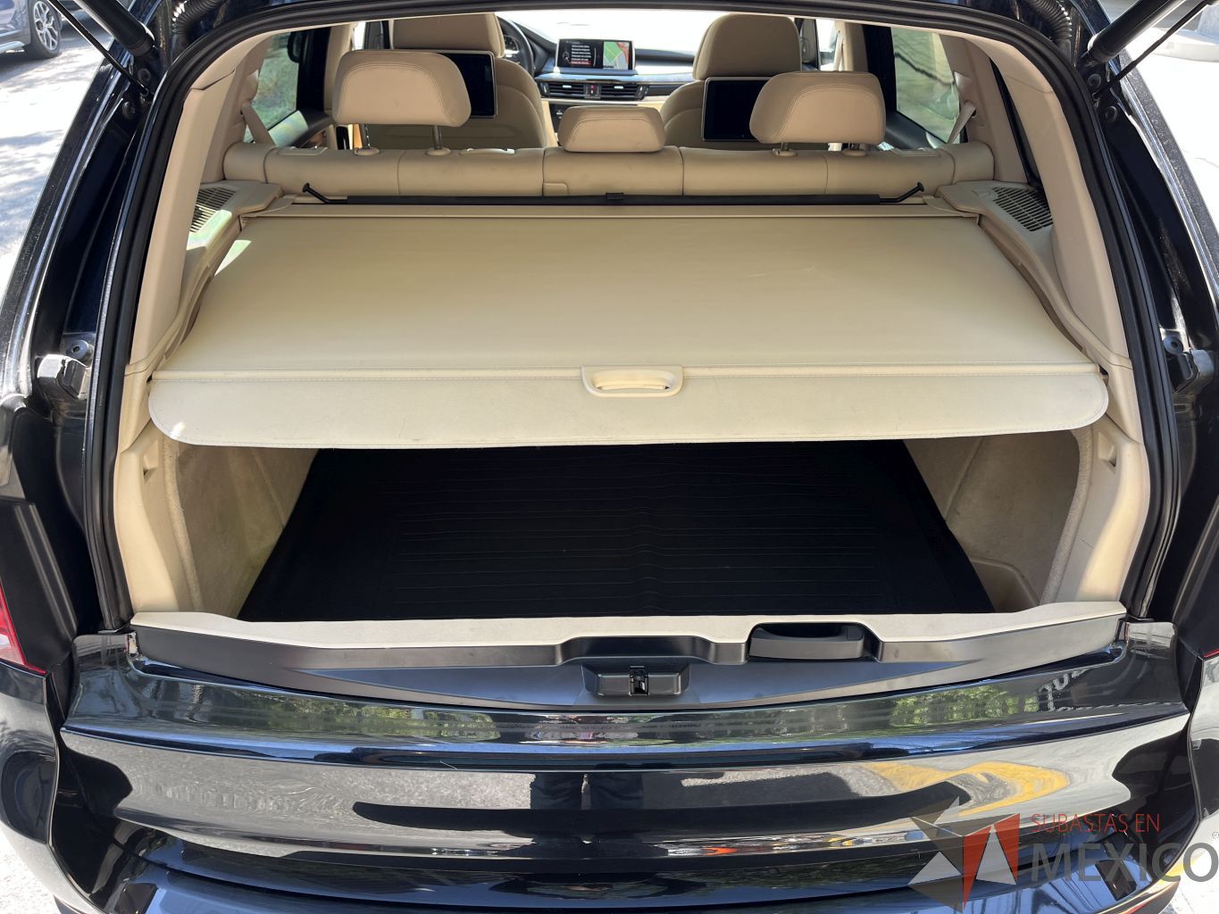 Lote 001 - Camioneta BMW X5 xDrive50iA Security Automático 2015 (Nivel de resistencia VR4) - Imagen 29