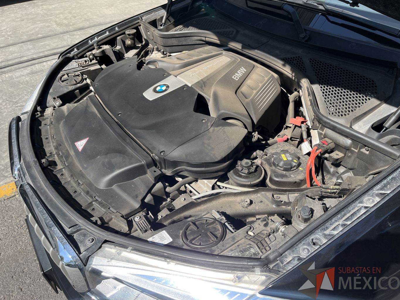 Lote 001 - Camioneta BMW X5 xDrive50iA Security Automático 2015 (Nivel de resistencia VR4) - Imagen 36