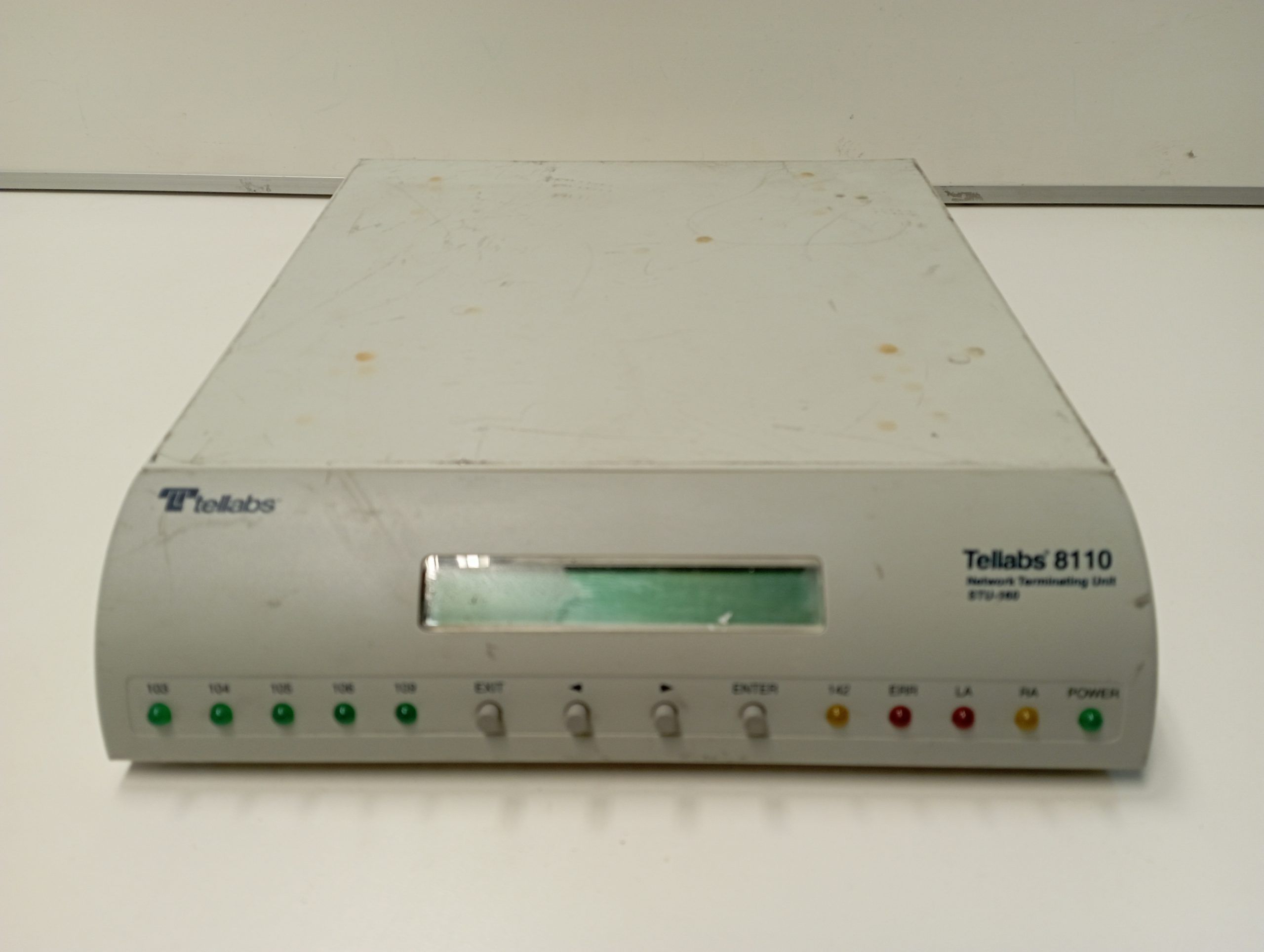 Lote 013 - 3 Network Terminating Unit Tellabs - Subastas en México