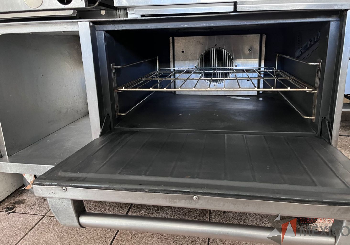 Lote 013 - Estufa 4 quemadores con horno 24" y plancha 24" (una pieza) US Range, Modelo: G.GF U Series - Imagen 2