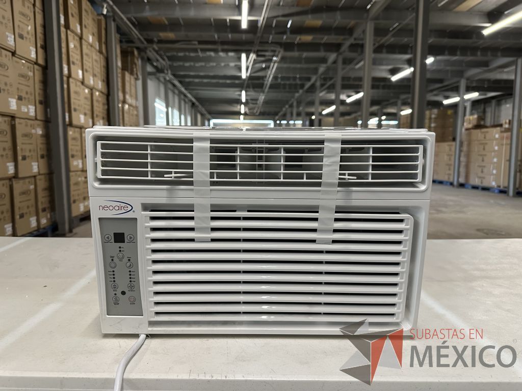 Lote 026 - Aire Acondicionado tipo Ventana NEOAIRE, Modelo: NAW081, 8000 BTU, 110-115v
