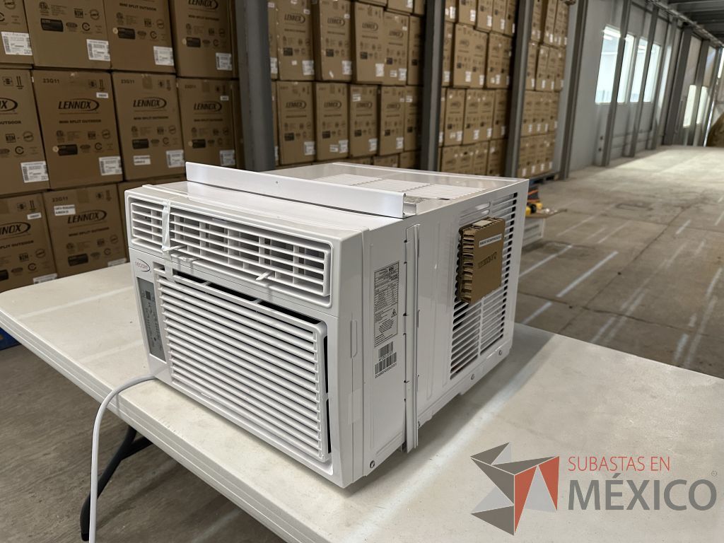 Lote 032 - Aire Acondicionado tipo Ventana NEOAIRE, Modelo: NAW122M20, 12000 BTU, 230v - Imagen 10