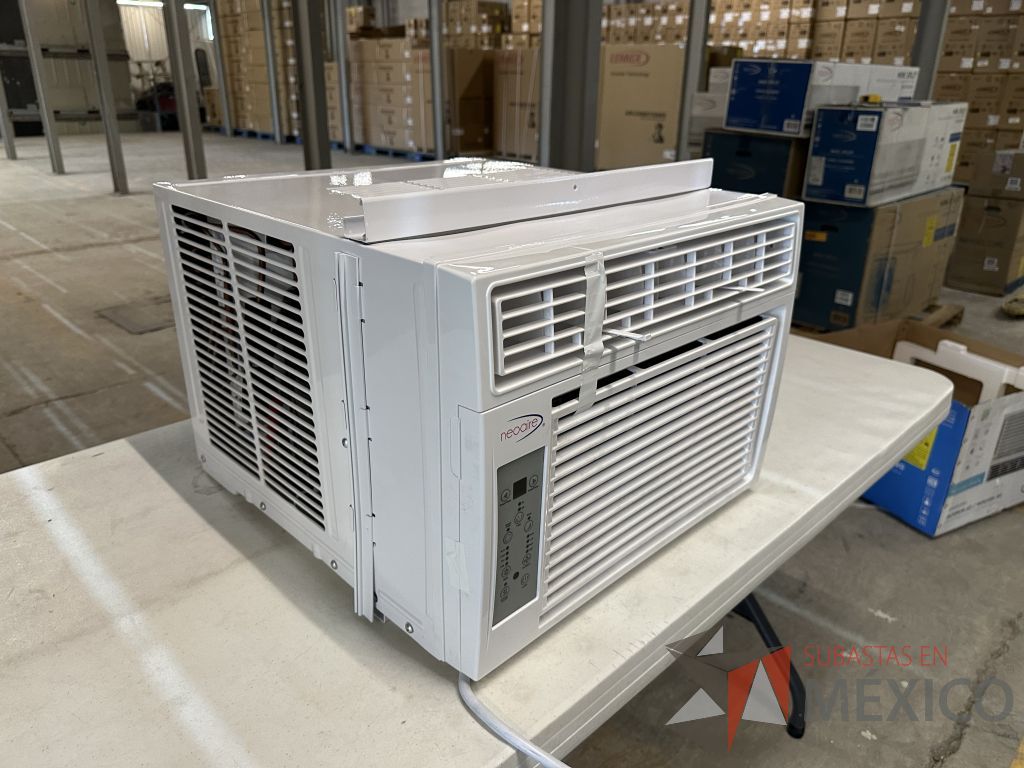 Lote 032 - Aire Acondicionado tipo Ventana NEOAIRE, Modelo: NAW122M20, 12000 BTU, 230v - Imagen 11