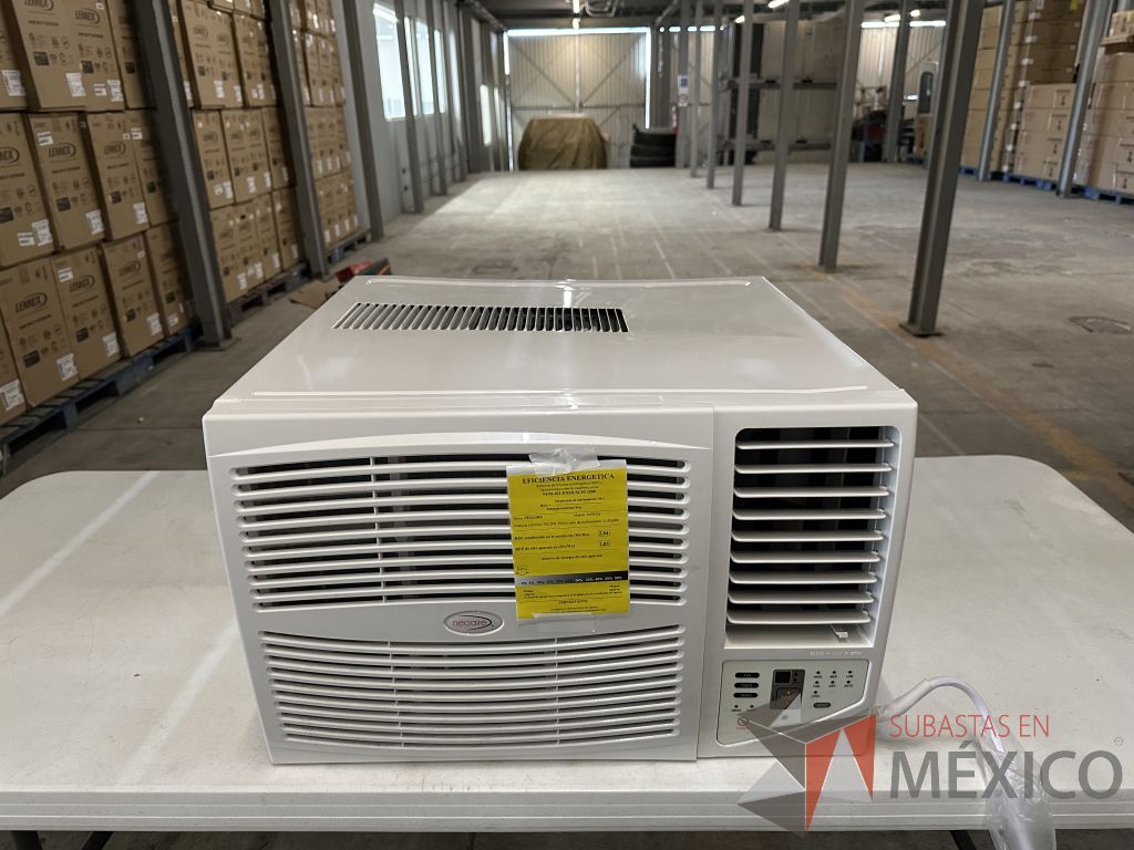 Lote 030 - 3 Equipos de Aires Acondicionados tipo ventana Neoaire NAW121, 1 Ton, Frío, 110 Volts - Imagen 12