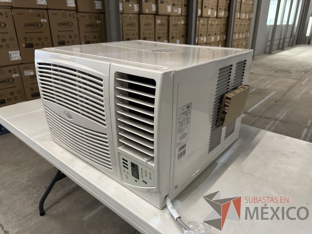 Lote 043 - Aire Acondicionado tipo Ventana NEOAIRE, Modelo: NAW122, 12000 BTU, 220v - Imagen 14