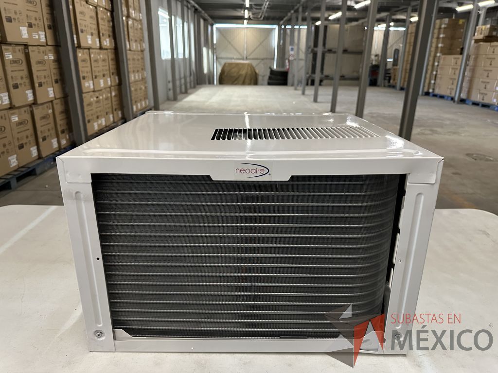 Lote 024 - Equipo de Aire Acondicionado tipo ventana Neoaire NAW122, 1 Ton, Frío, 220 Volts - Imagen 4