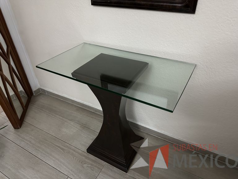Lote 006 - Set con 1 espejo, 1 silla fija y y 1 mesa con cubierta de vidrio - Imagen 6