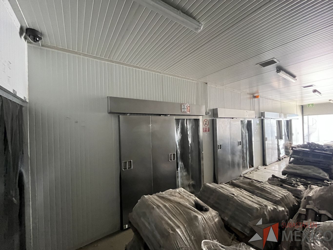 Lote 005 - Cámara de refrigeración dividida en 4 secciones con 3 puertas de acero inoxidable - Imagen 10