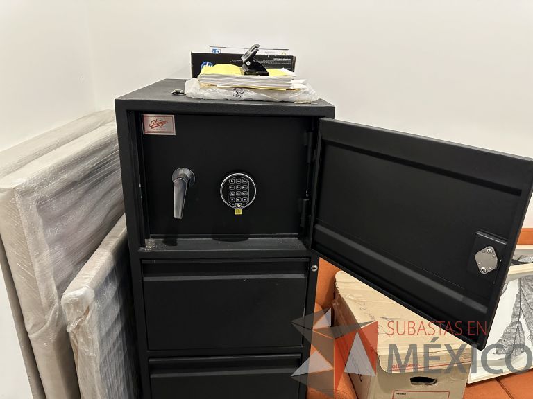 Lote 001 - Archivero con caja fuerte y 3 cajones - Imagen 3
