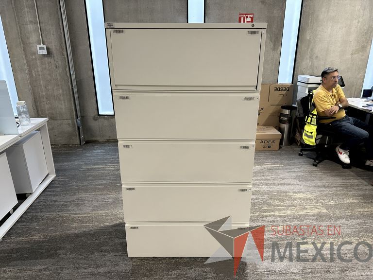 Lote 123 - Archivero metálico con 4 cajones y 1 gaveta color blanco - Imagen 2