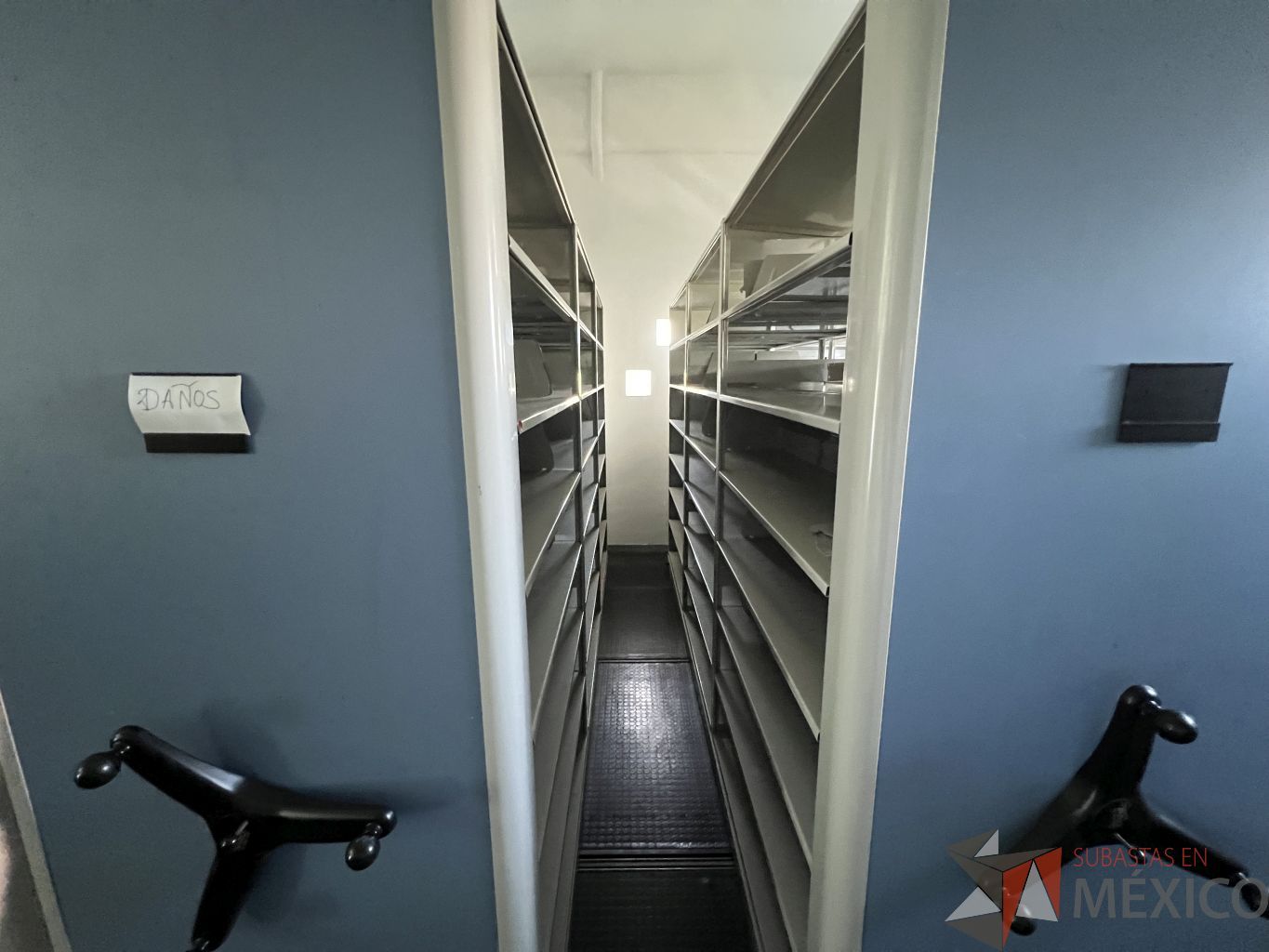 Lote 007 - Sistema de archivo móvil en 6 secciones - Imagen 3