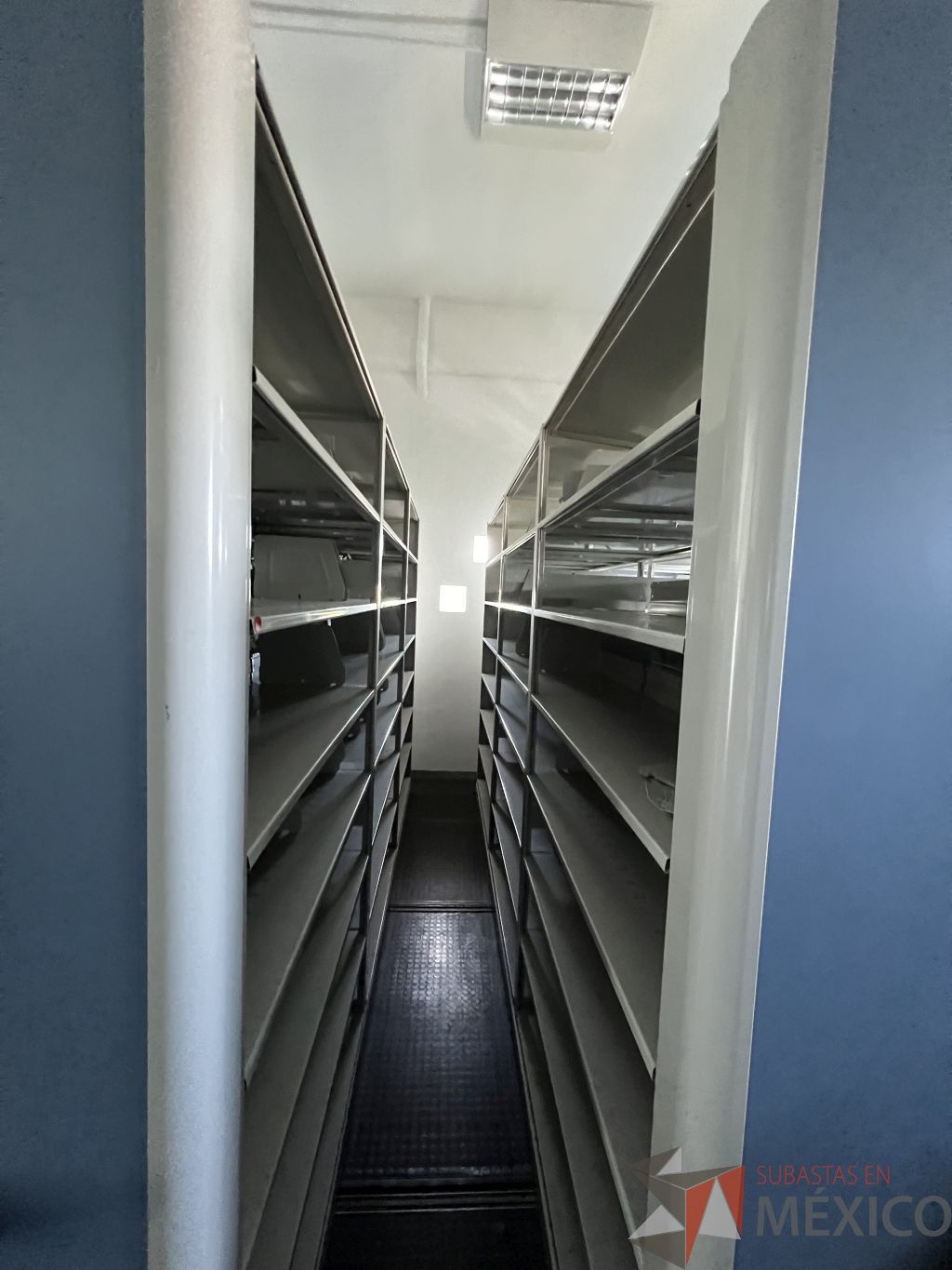 Lote 007 - Sistema de archivo móvil en 6 secciones - Imagen 4