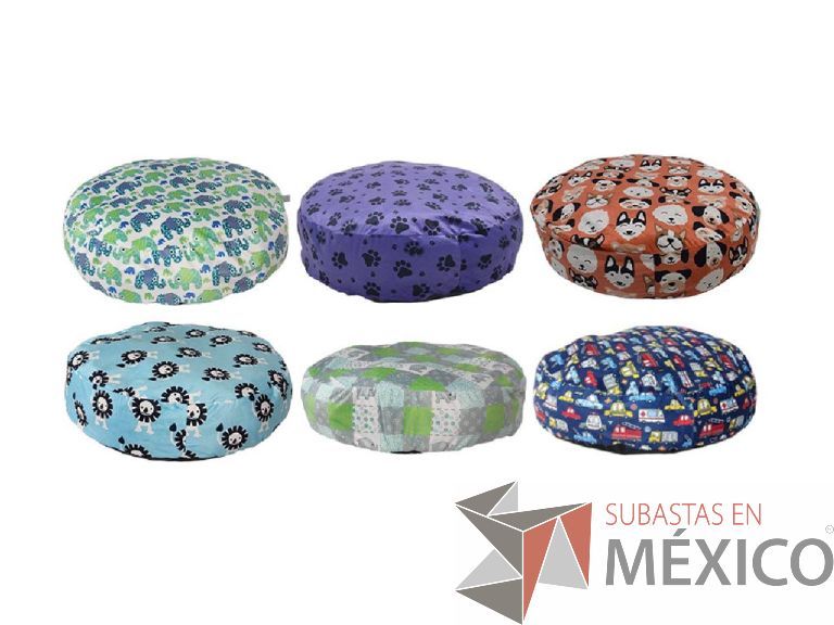 Lote 002 - Lote de 370 piezas de Accesorios para mascotas - Imagen 4