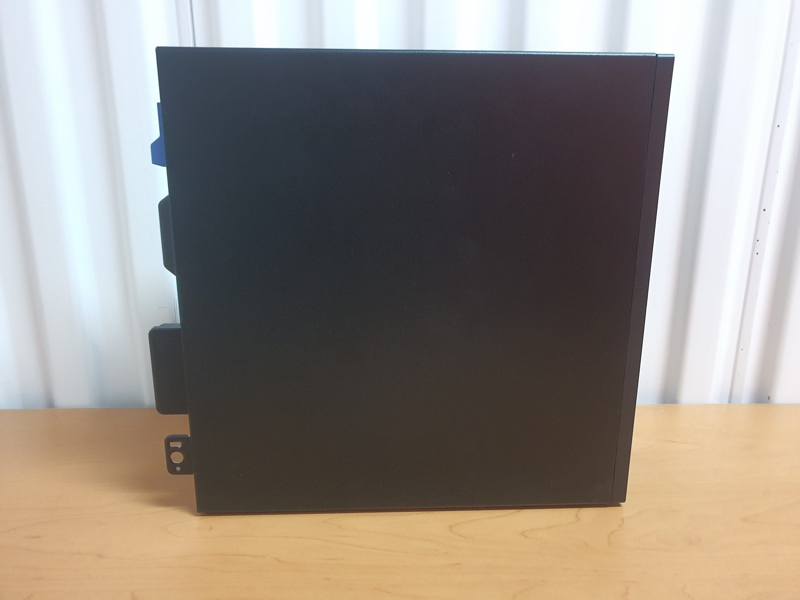 Lote 104 - Computadora Dell Optiplex 5055 SFF, 16 GB RAM, Disco duro de 500 GB y Monitor DELL 24″ - Imagen 4