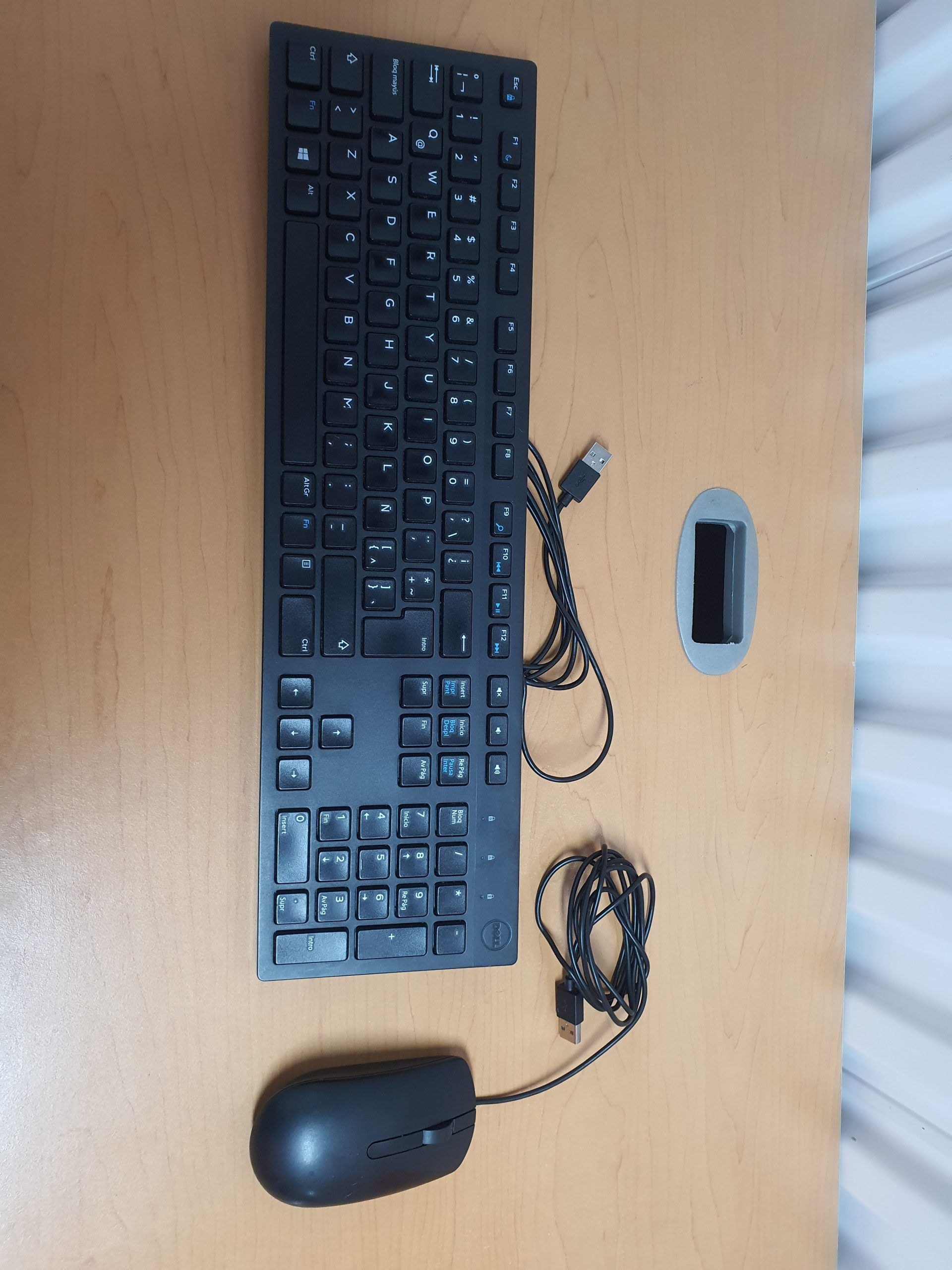 Lote 104 - Computadora Dell Optiplex 5055 SFF, 16 GB RAM, Disco duro de 500 GB y Monitor DELL 24″ - Imagen 9