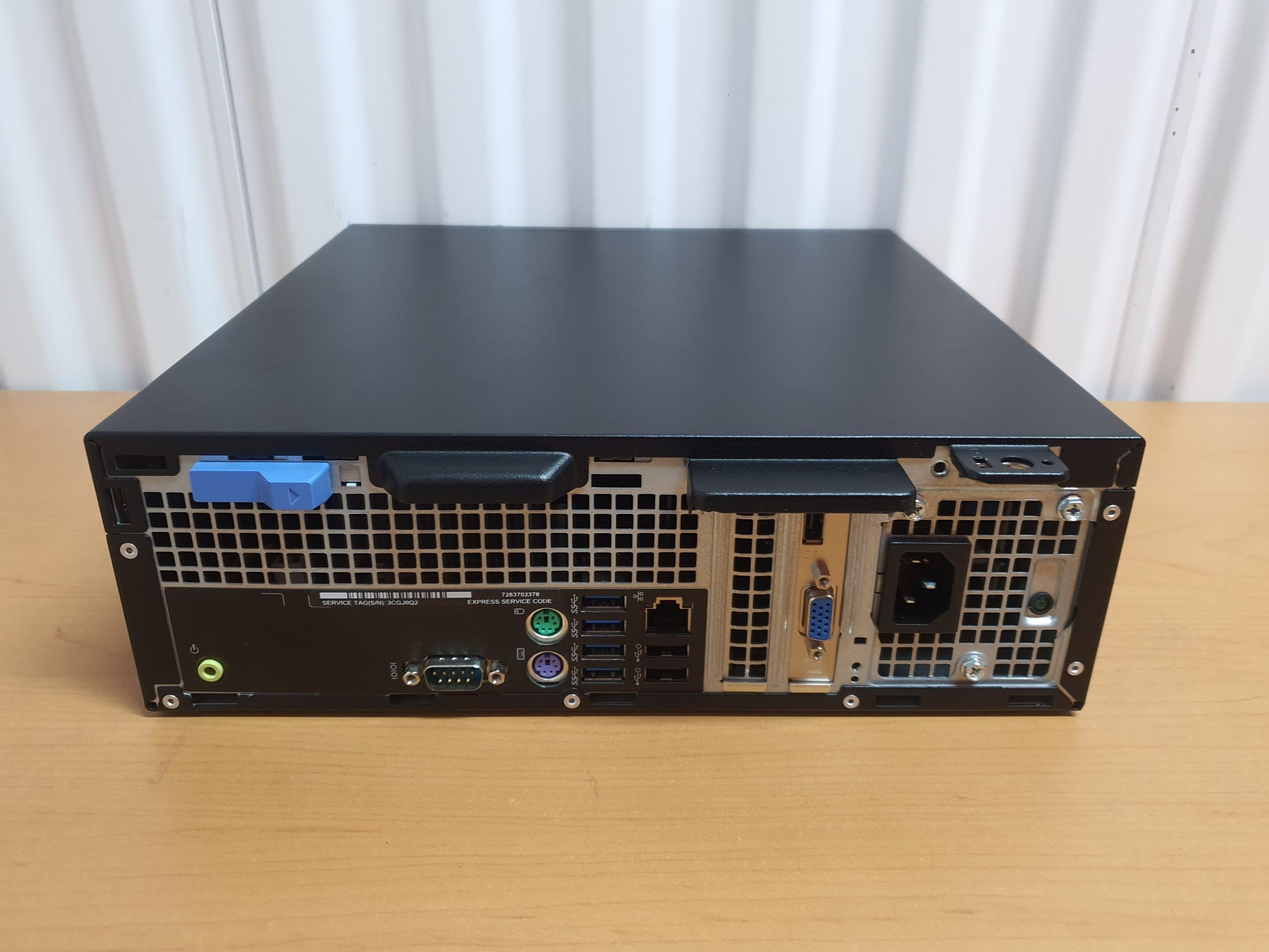 Lote 104 - Computadora Dell Optiplex 5055 SFF, 16 GB RAM, Disco duro de 500 GB y Monitor DELL 24″ - Imagen 11