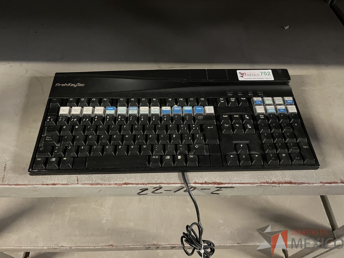 Lote 016 - Lote con 26 Teclados ITP, 7 Candados para laptop, 25 UPS, etc... - Imagen 18