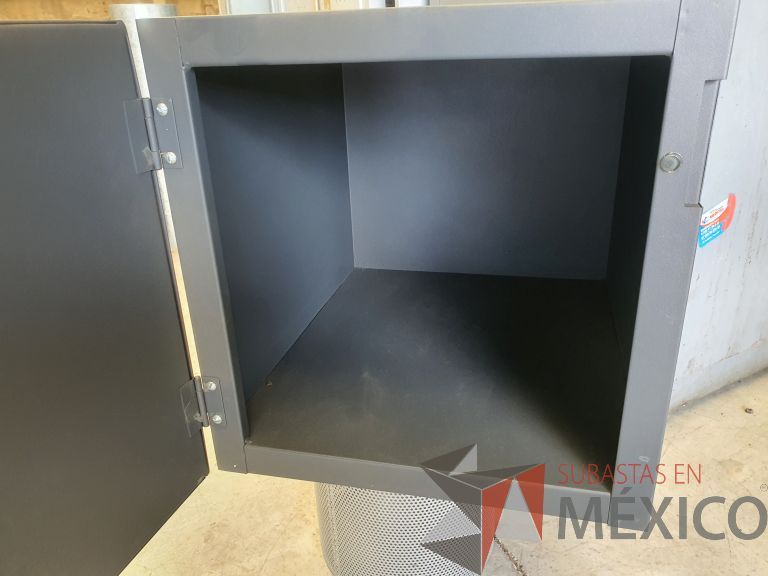 Lote 008 - 3 Gabinetes metálicos con 1 puerta color gris - Imagen 5
