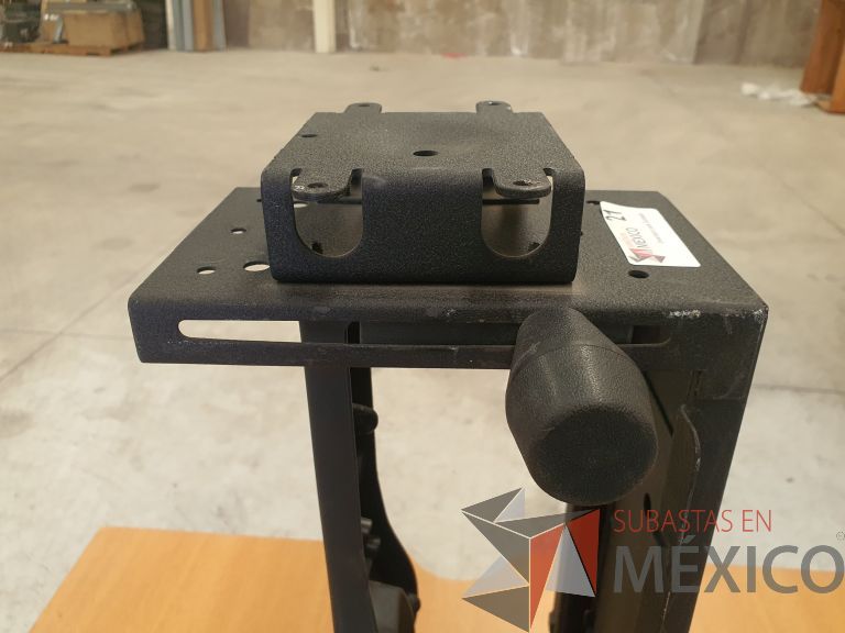 Lote 001 - Lote de accesorios para estaciones de trabajo aprox 300 piezas - Imagen 69