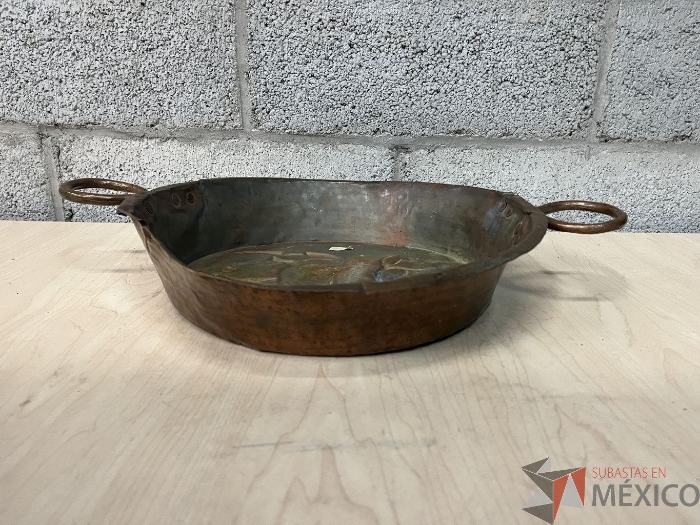 Lote 211 - 3 Sartenes de 2 orejas metálicos con detalles de deterioro - Imagen 7