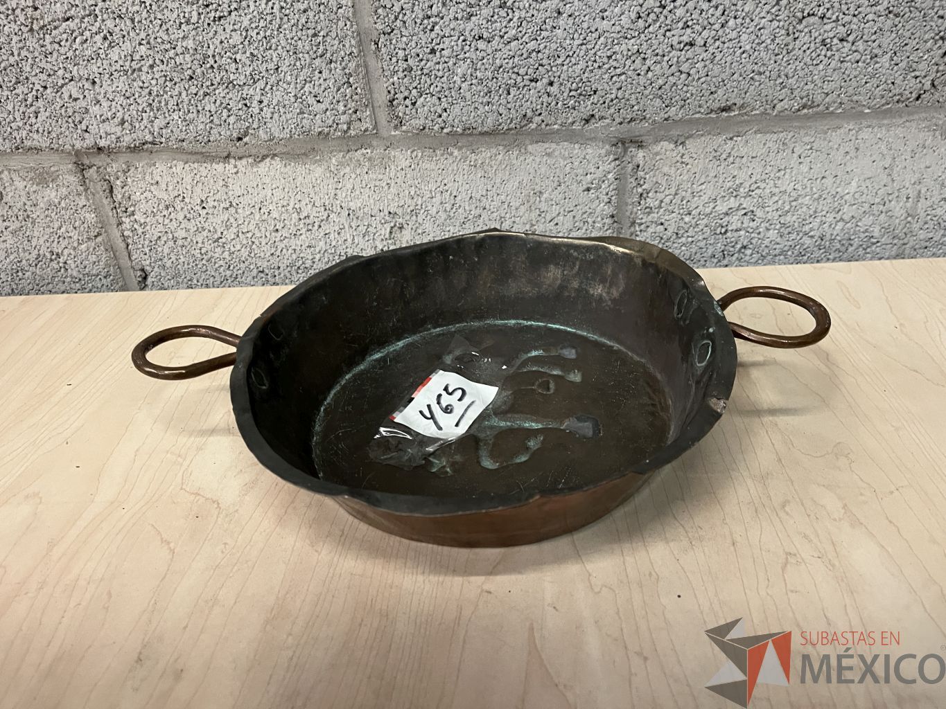 Lote 211 - 3 Sartenes de 2 orejas metálicos con detalles de deterioro - Imagen 4