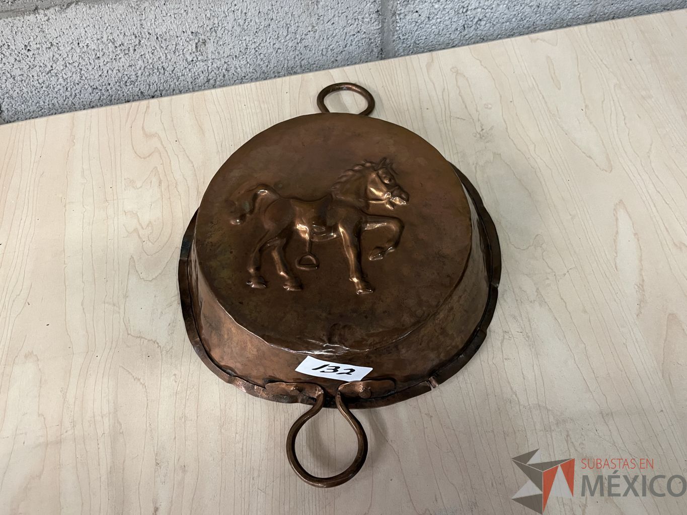 Lote 211 - 3 Sartenes de 2 orejas metálicos con detalles de deterioro - Imagen 3