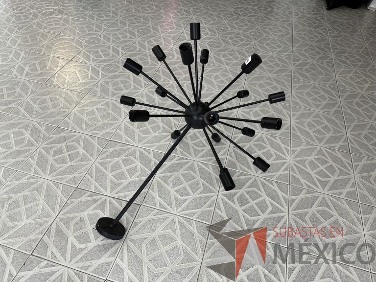 Lote 013 - Lámpara de techo para 19 focos color negro - Imagen 5