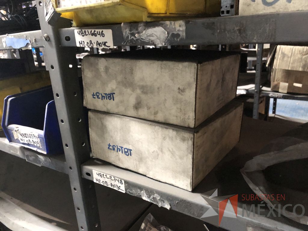 Lote 026 - LECO Silicon carbide wet/dry - 600 Discos abrasivos y 8.4 KG de Electrodos - Imagen 3