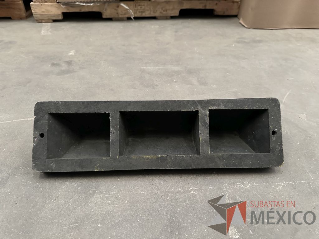 Lote 021 - 7 Topes para estacionamiento y 4 Juegos de herramientas mecanicos - Imagen 11