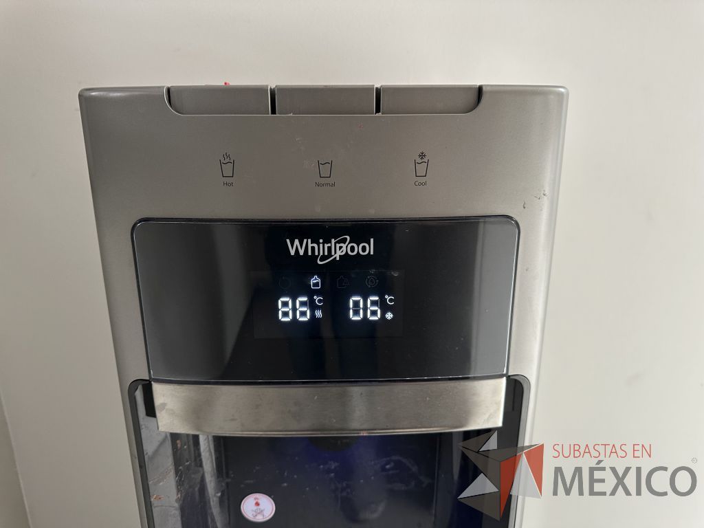 Lote 136 - Despachador de agua Whirlpool, Modelo: WK5915BD - Imagen 6