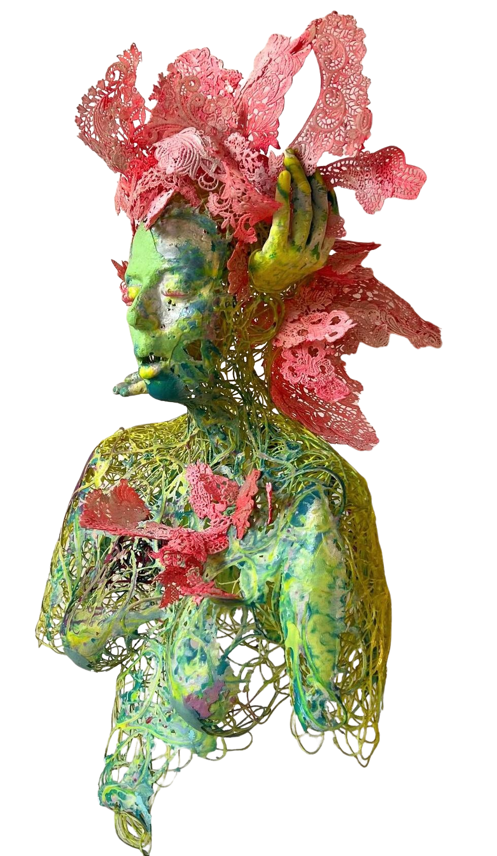 Lote 006 - María Santamaría - Ninfa hipersensible - Escultura aérea. Resina pigmentada con hilo de polipropileno y encaje