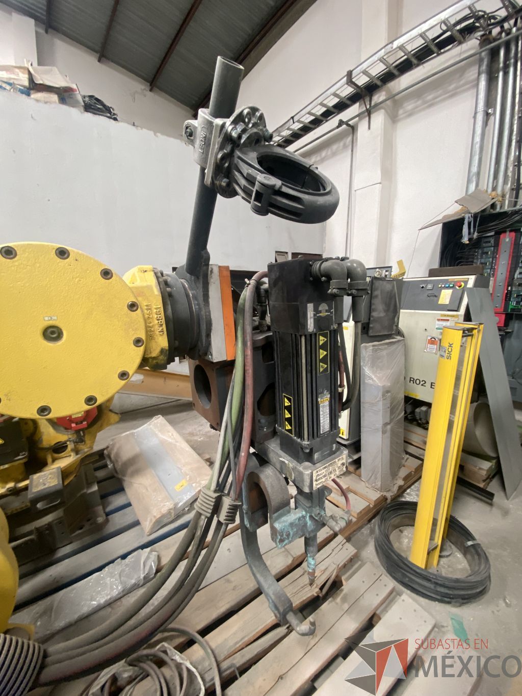 Lote 006 - Robot FANUC R-2000iB 210F de 6 ejes, cabezal de soldadura por puntos - Imagen 7