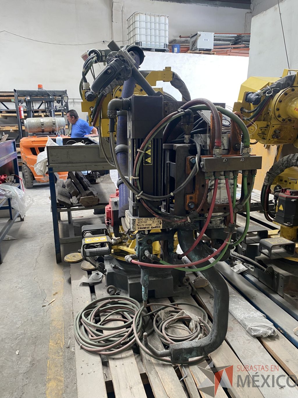 Lote 006 - Robot FANUC R-2000iB 210F de 6 ejes, cabezal de soldadura por puntos - Imagen 9