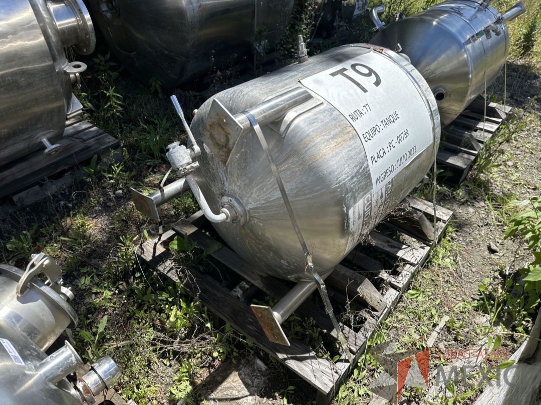 Lote 150 - Tanque de acero inoxidable -80 cm de diámetro x 130 cm de altura - Imagen 3