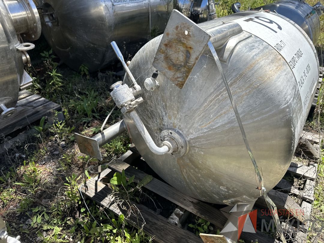 Lote 150 - Tanque de acero inoxidable -80 cm de diámetro x 130 cm de altura - Imagen 4