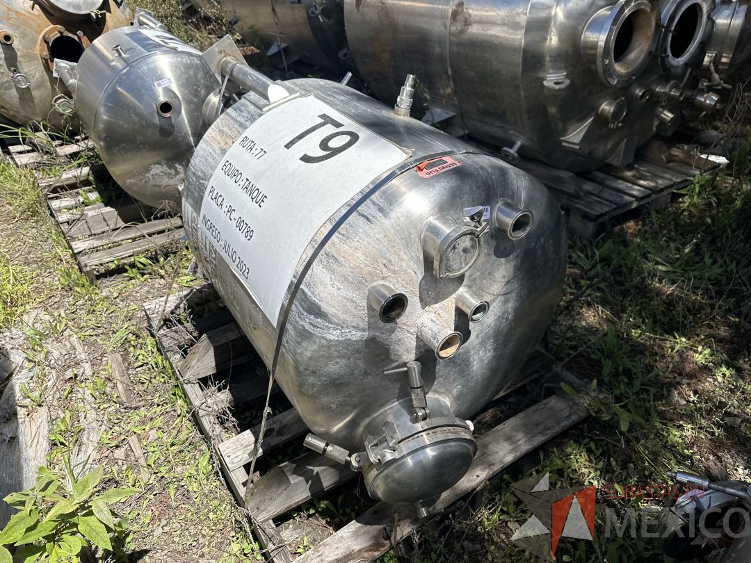 Lote 150 - Tanque de acero inoxidable -80 cm de diámetro x 130 cm de altura - Imagen 6