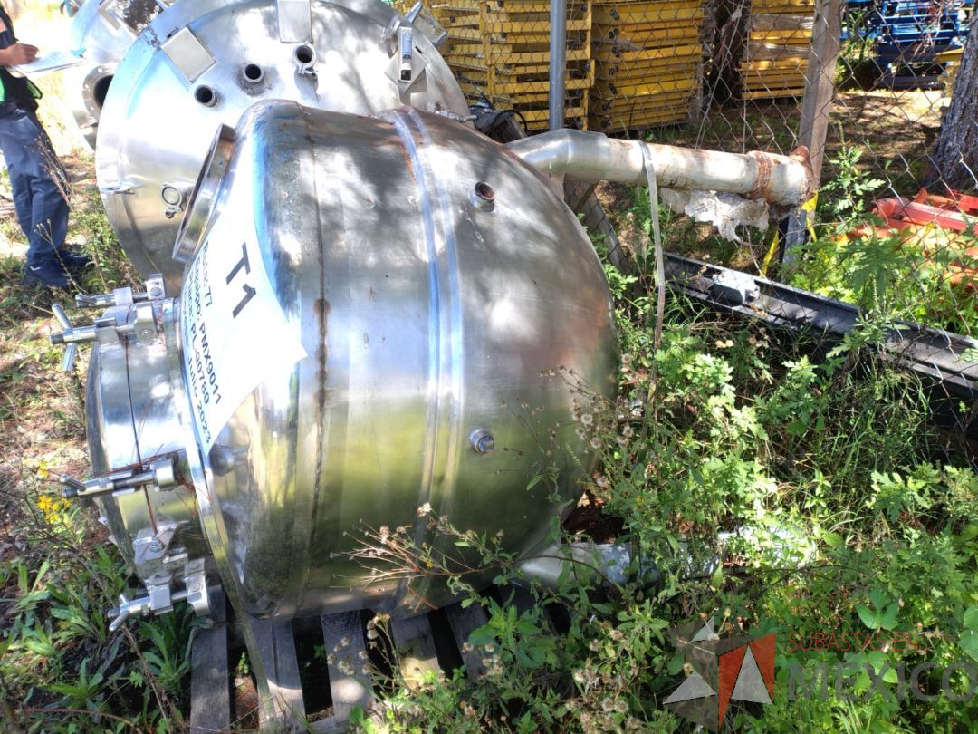 Lote 158 - Tanque de acero inoxidable -120 cm de diámetro x 170 cm de altura - Imagen 11