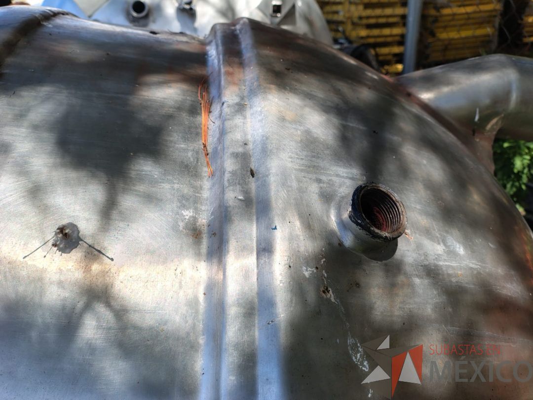 Lote 158 - Tanque de acero inoxidable -120 cm de diámetro x 170 cm de altura - Imagen 15