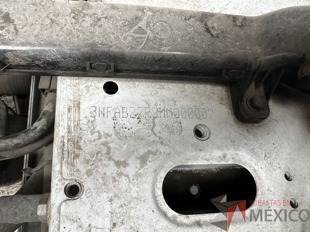 Lote 003 - Camioneta HYUNDAI H350, Año 2021, 108,950 km - Imagen 7