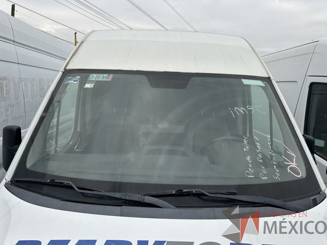 Lote 003 - Camioneta HYUNDAI H350, Año 2021, 108,950 km - Imagen 16