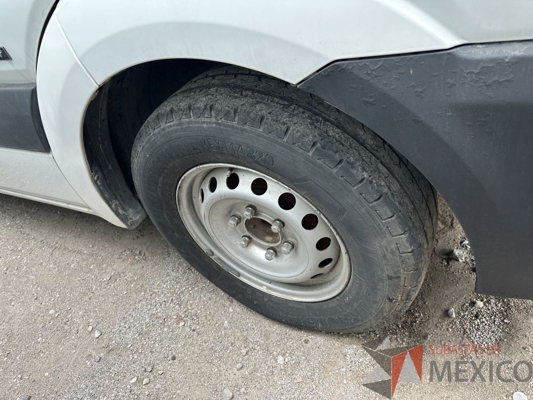 Lote 003 - Camioneta HYUNDAI H350, Año 2021, 108,950 km - Imagen 23
