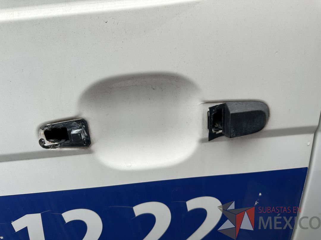 Lote 003 - Camioneta HYUNDAI H350, Año 2021, 108,950 km - Imagen 27