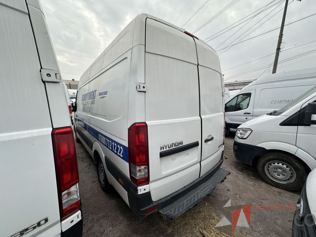 Lote 003 - Camioneta HYUNDAI H350, Año 2021, 108,950 km - Imagen 5