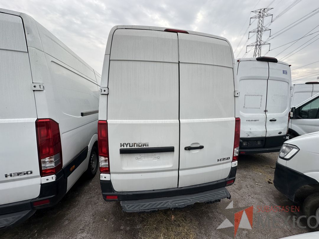 Lote 003 - Camioneta HYUNDAI H350, Año 2021, 108,950 km - Imagen 6