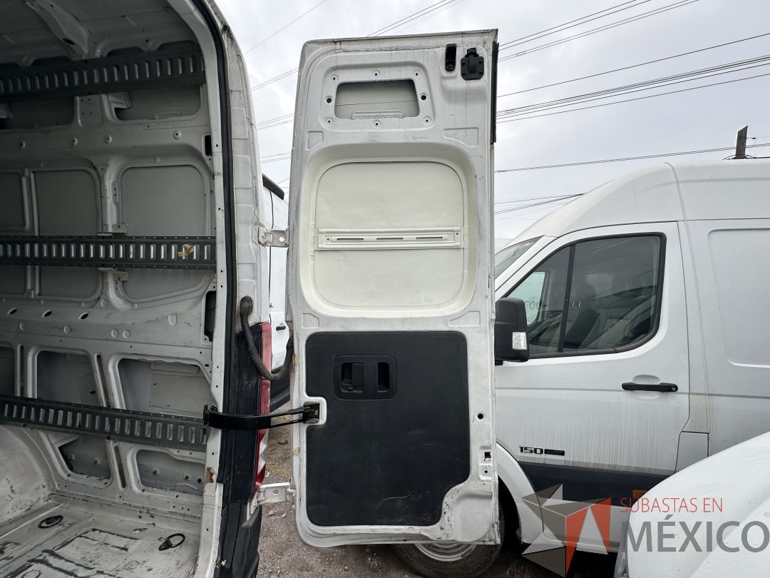 Lote 003 - Camioneta HYUNDAI H350, Año 2021, 108,950 km - Imagen 40