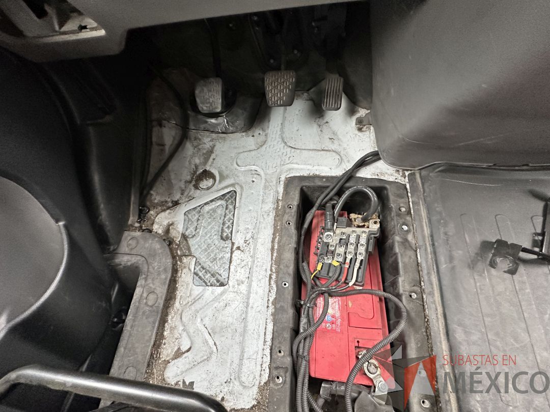Lote 003 - Camioneta HYUNDAI H350, Año 2021, 108,950 km - Imagen 55