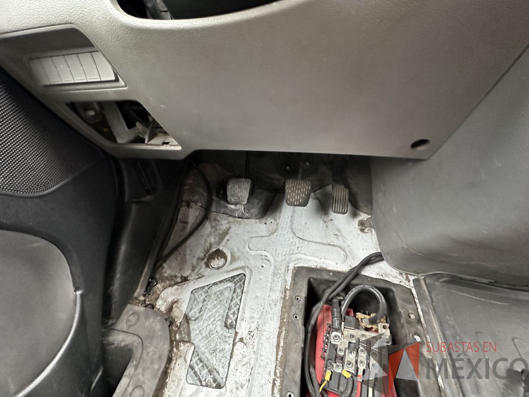 Lote 003 - Camioneta HYUNDAI H350, Año 2021, 108,950 km - Imagen 56