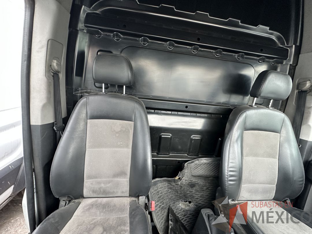 Lote 003 - Camioneta HYUNDAI H350, Año 2021, 108,950 km - Imagen 71
